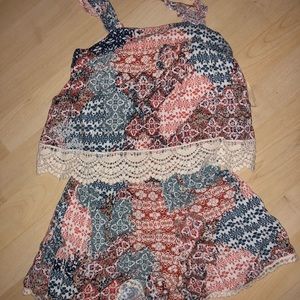 Gorgeous romper! 💞